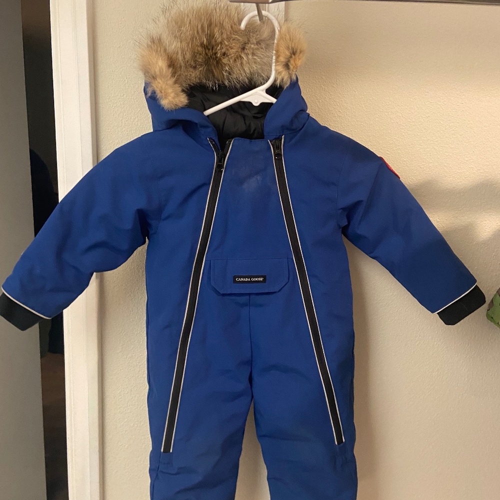 Canada Goose Kids Baby Blue Down Shearling Snowsuit 12-18M Good Condition